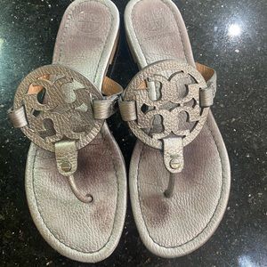 Gunmetal pebbled leather Tory Burch sandals